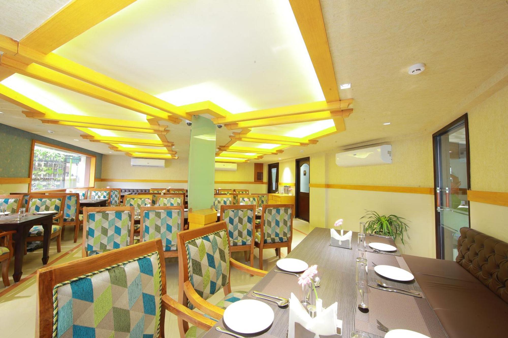 Akhil Classic Thiruvananthapuram Extérieur photo