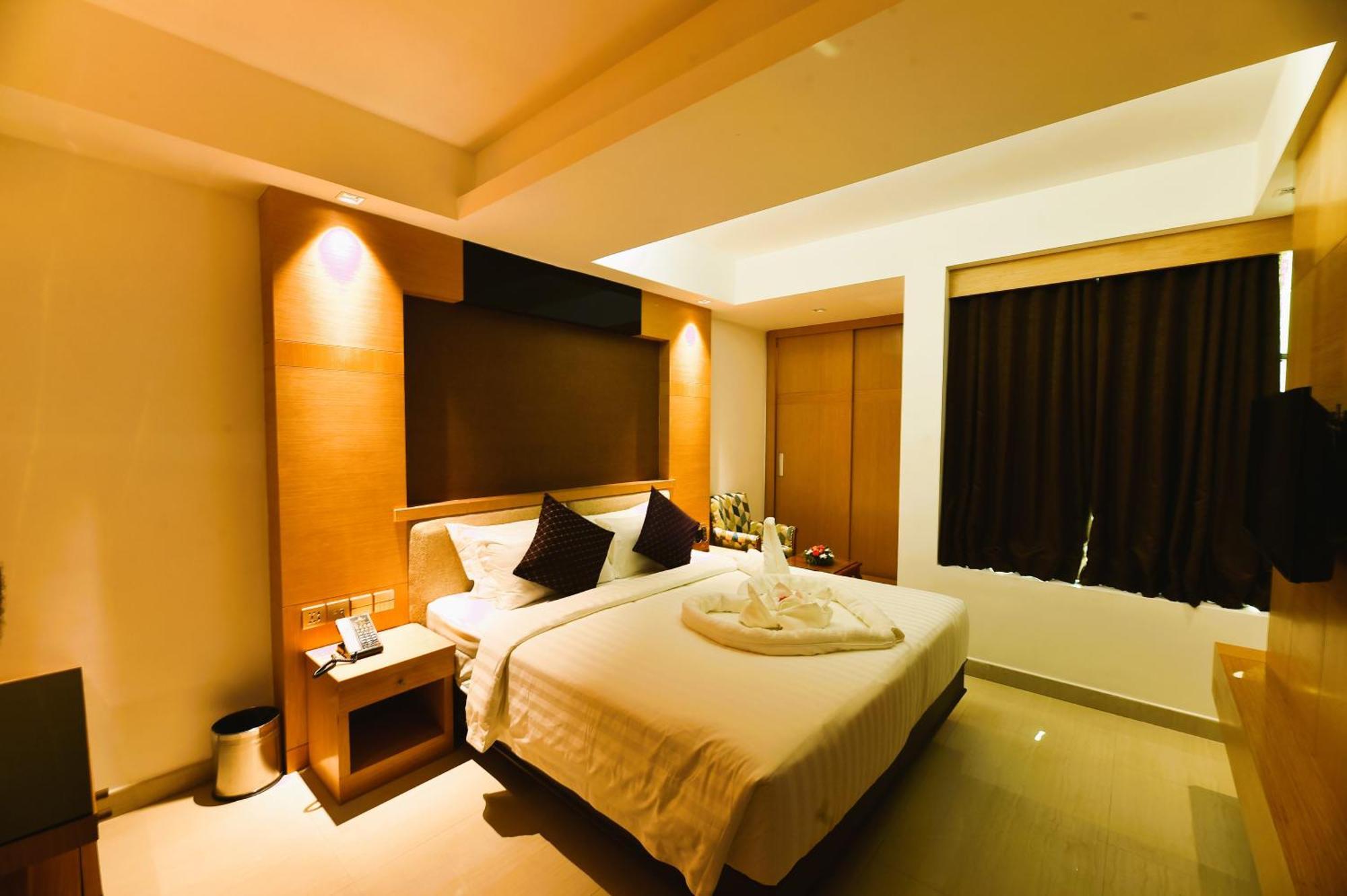Akhil Classic Thiruvananthapuram Extérieur photo