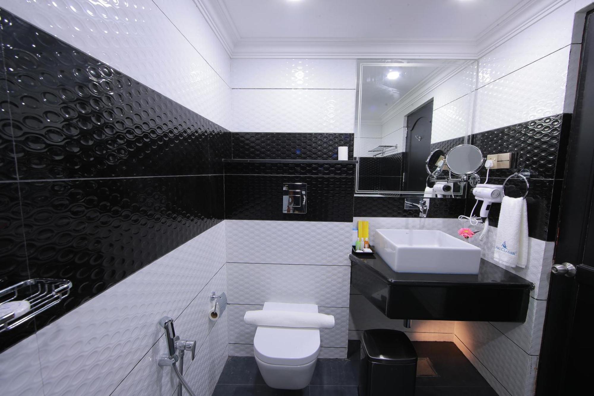 Akhil Classic Thiruvananthapuram Chambre photo