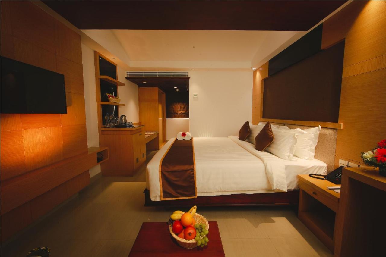 Akhil Classic Thiruvananthapuram Extérieur photo