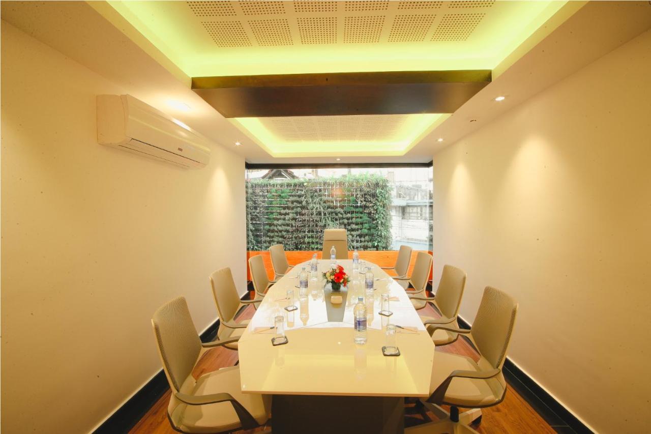 Akhil Classic Thiruvananthapuram Extérieur photo